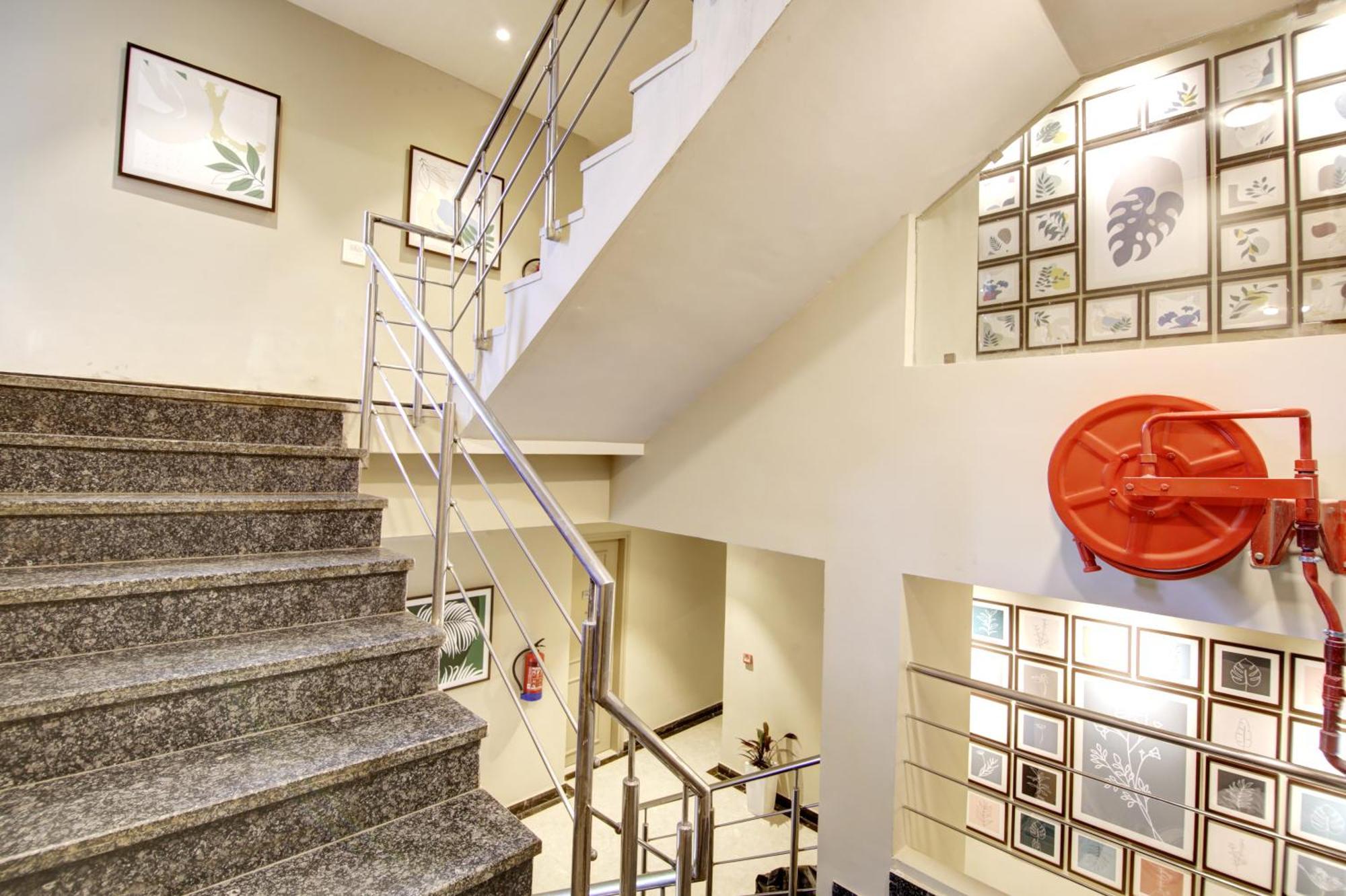 Saltstayz Select - Golf Course Road Ґурґаон Екстер'єр фото