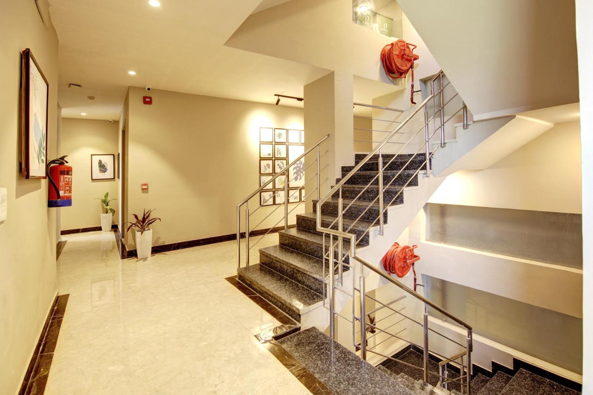 Saltstayz Select - Golf Course Road Ґурґаон Екстер'єр фото